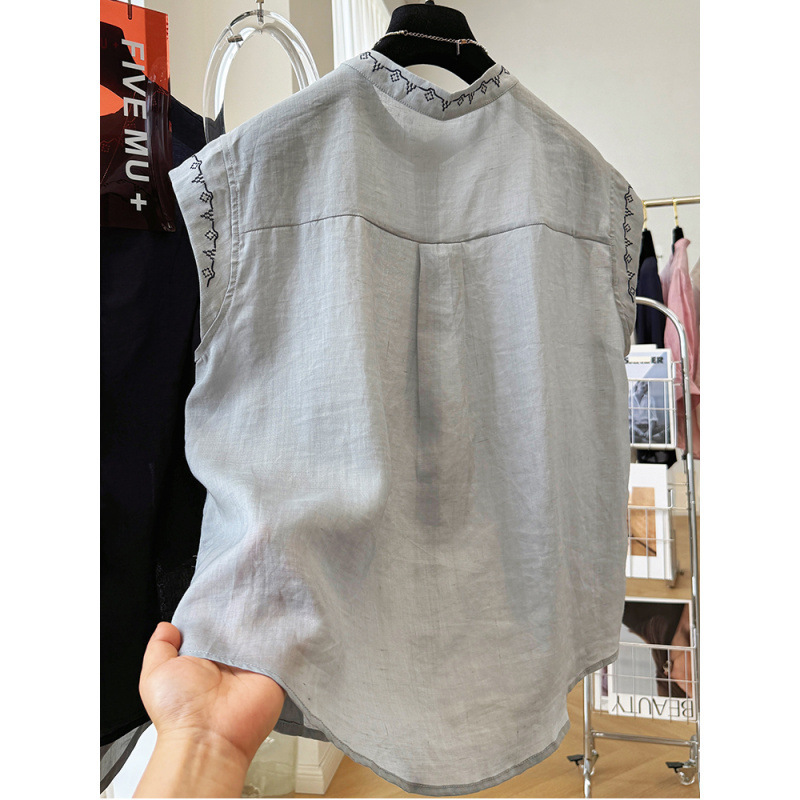 夏用の女性用のハイエンドでユニークで美しいノースリーブシャツ、頑丈な刺繍入りアウターベスト、コットンとリネンの気質の小さなシャツ|undefined