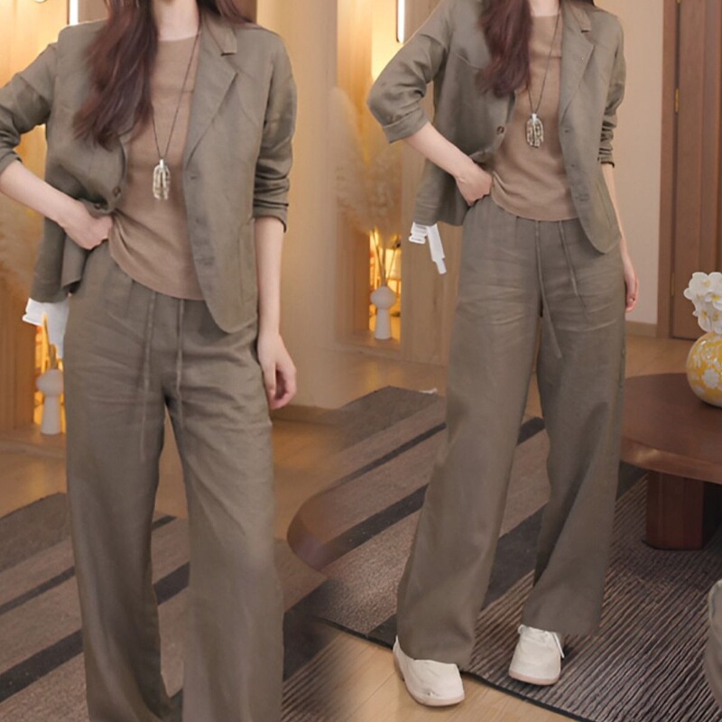 Early Autumn Outfit: a Complete Set of Plus-Size Blazer, Casual Wide-Leg Pants, Age-Reducing Fashion Commuter Suit for Women Early Autumn Outfit: a Complete Set of Plus-Size Blazer, Casual Wide-Leg Pants, Age-Reducing Fashion Commuter Suit for Women