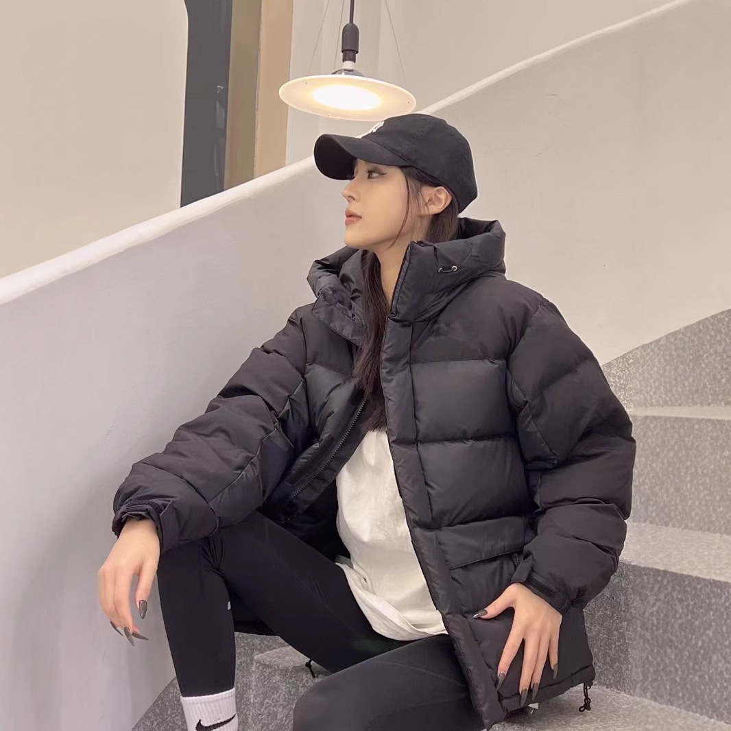 莆田高版本喜马拉雅羽绒服刺绣多袋连帽巅峰男女士情侣款夹克外套