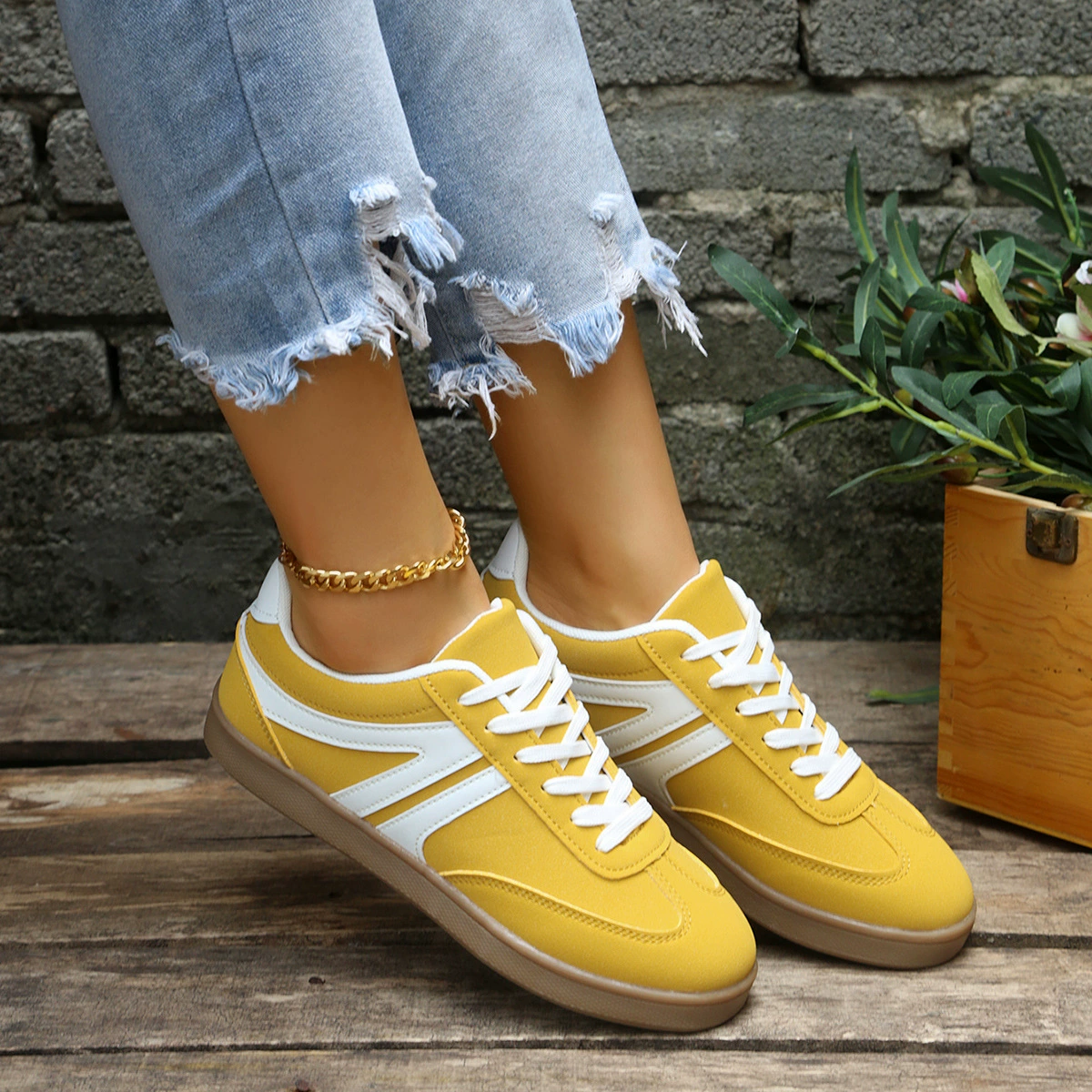 Внешняя торговля новая маленькая белая обувь мужская и женская повседневная спортивная обувь 2024 весна, лето и осень обувь толстая подошва увеличены, универсальная женская обувь