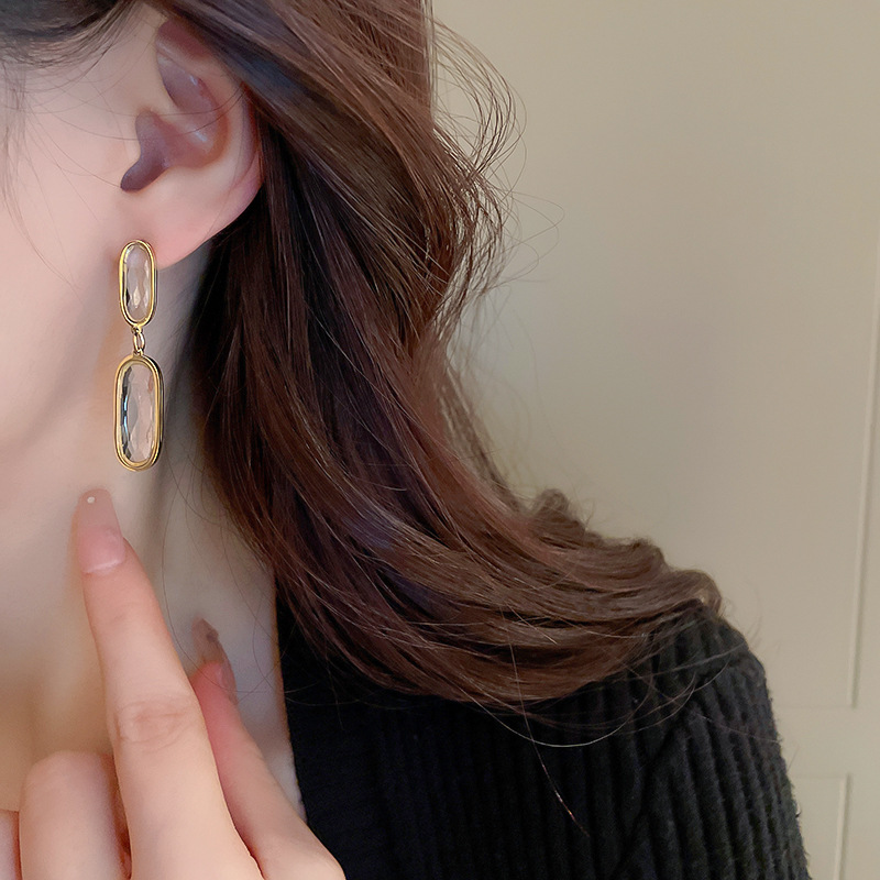 Fashion Oval Titanium Steel Plating Zircon Earrings 1 Pair