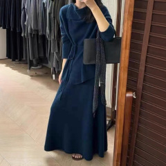 设计感斜扣针织套装女秋冬2025新款气质收腰显瘦毛衣半身裙两件套