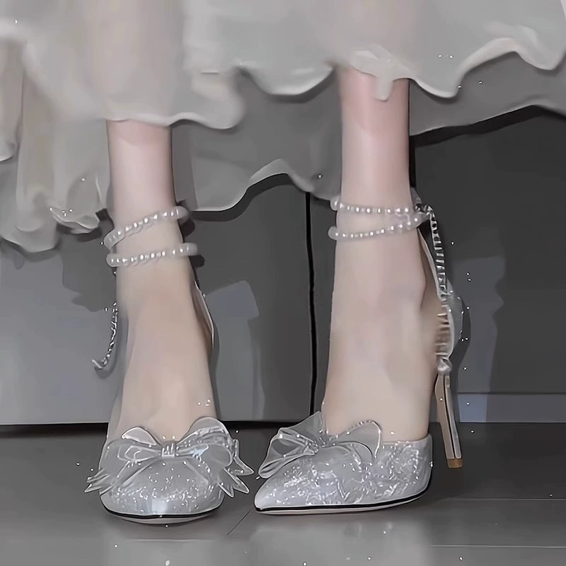 Серебряные Большие размеры на высоком каблуке женские летние 2023 новые подружки невесты 18-летнее свадебное платье для взрослых с кристаллами Свадебные туфли невесты