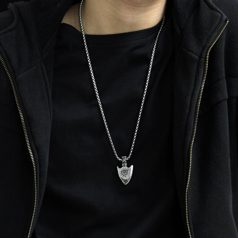 New personalized punk snowflake arrow self-defense necklace trendy men's stainless steel chain cross gift_voghion.com