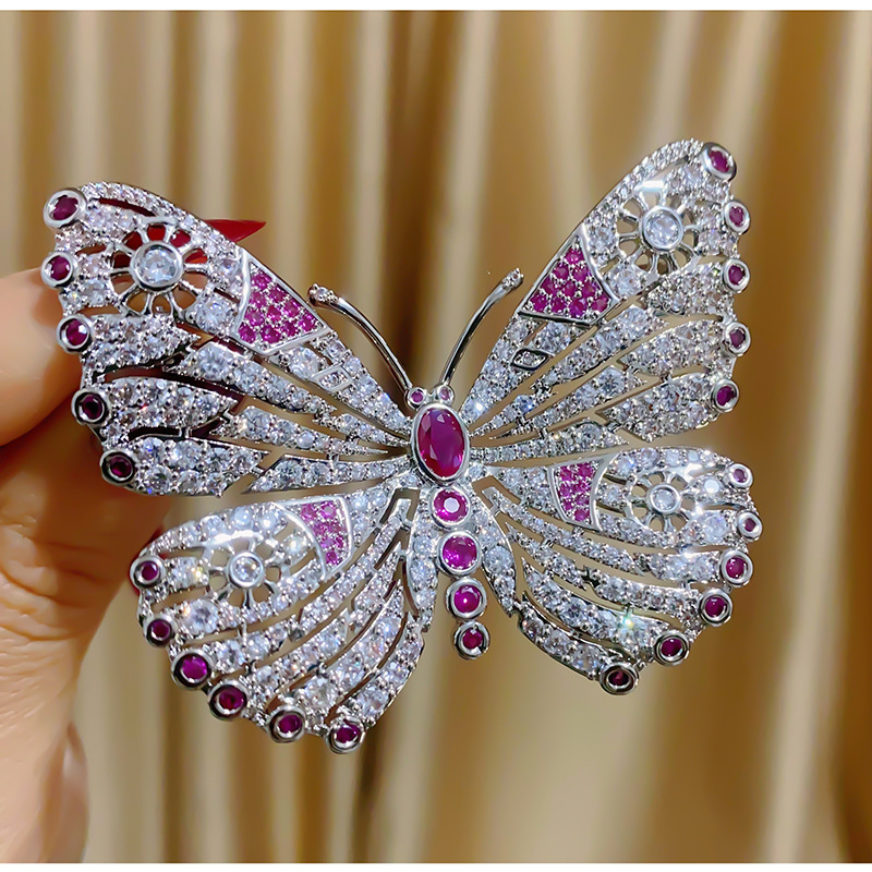 Shiny Butterfly Copper Plating Inlay Zircon Women's Brooches display picture 1