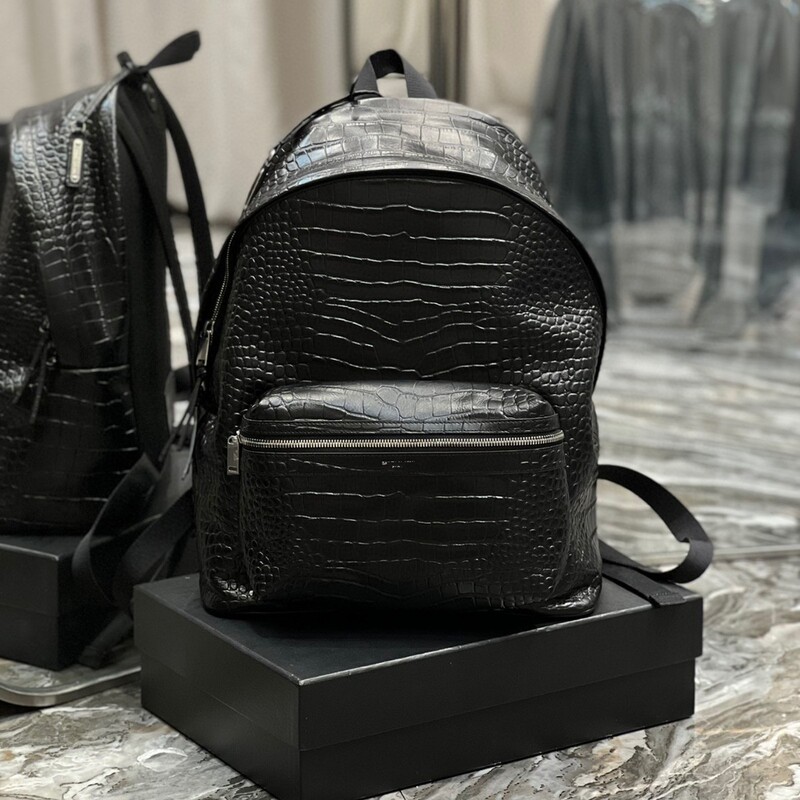Original Factory-Made Crocodile-Patterned Cowhide Leather Backpack for Men and Women, City Black Classic Casual Backpack