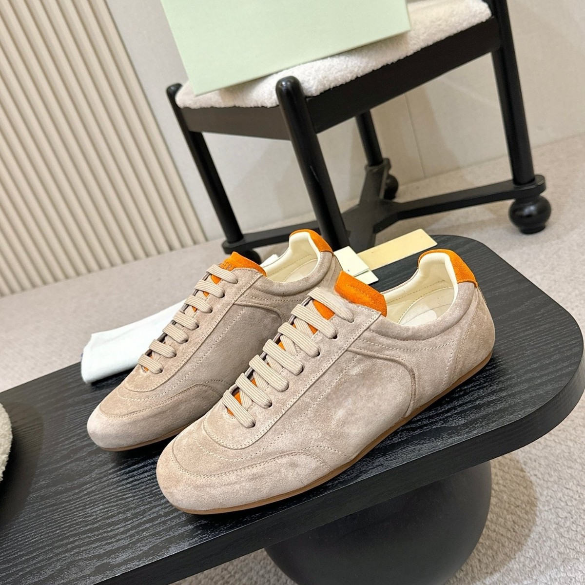 2026 Couple Style Retro German Training Shoes for Men and Women, Round-Toe Lace-Up Thin-Soled Casual Shoes, Lightweight Sports Shoes for All Seasons