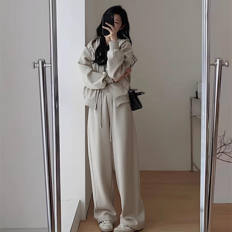 早秋休闲卫衣运动套装时尚港风显瘦减龄阔腿裤连帽大码两件套装女|undefined