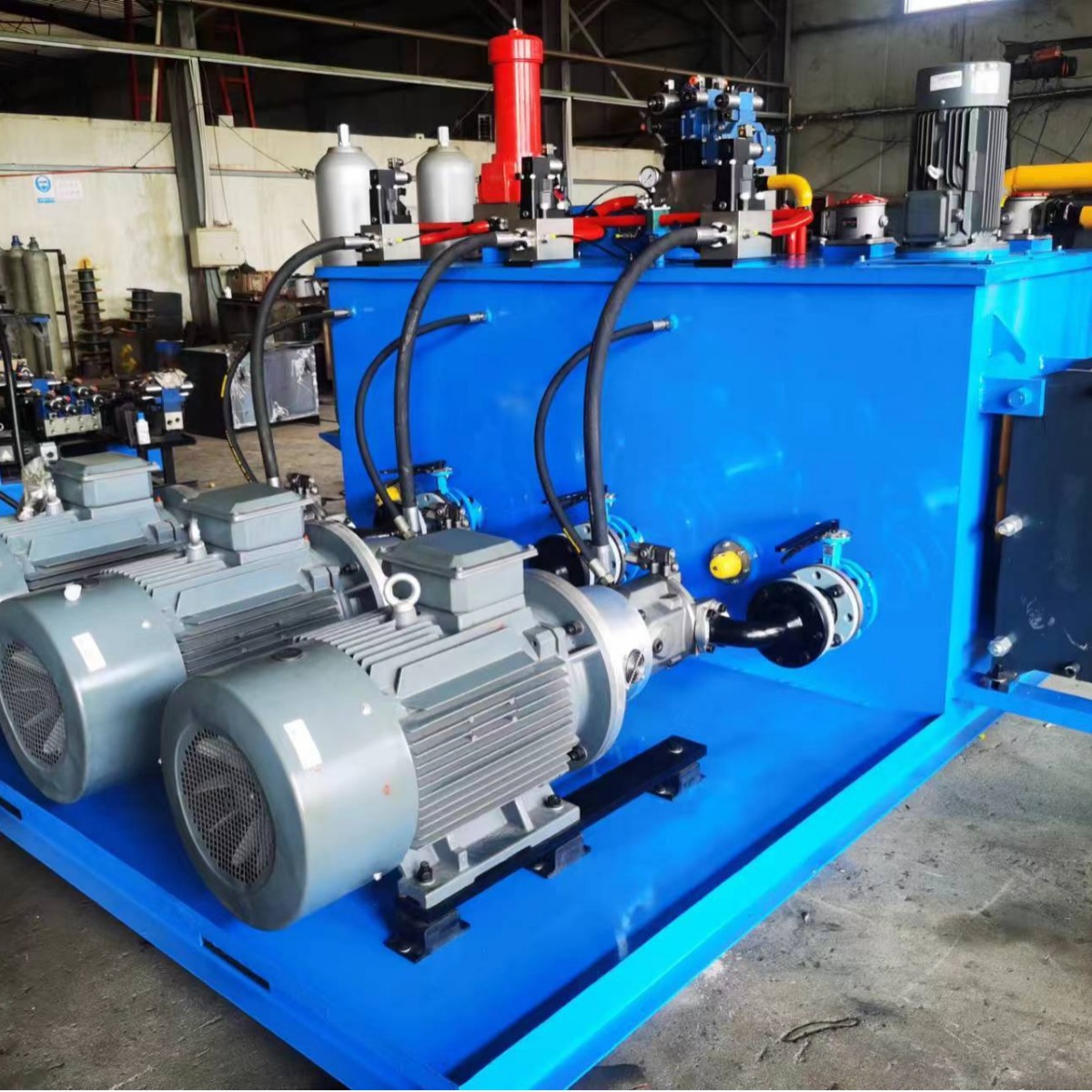 厂家专业制造隧道台车炉，翻转炉液压系统