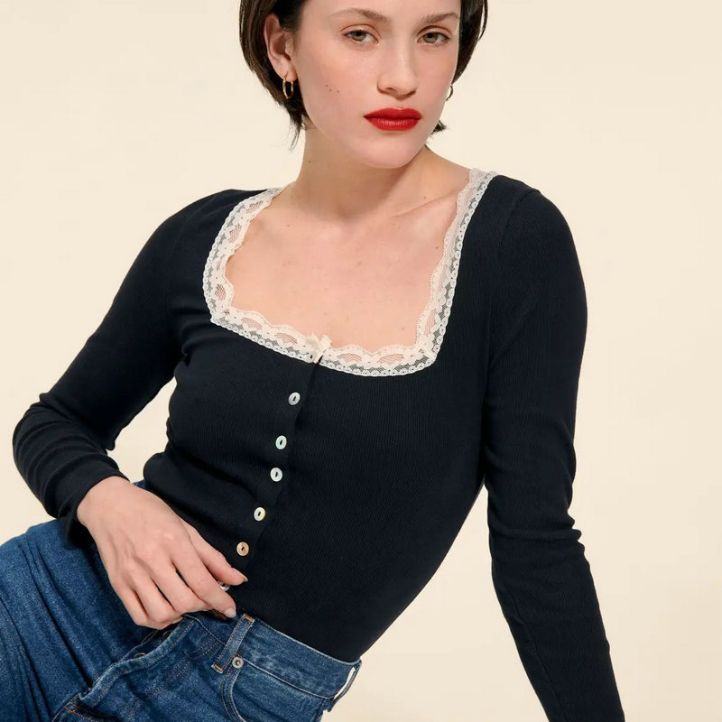 in stock N430 Spring and Summer 2023 Solid Color Long Sleeve Knitted Stretch Slim Square Collar Top Elegant French Retro