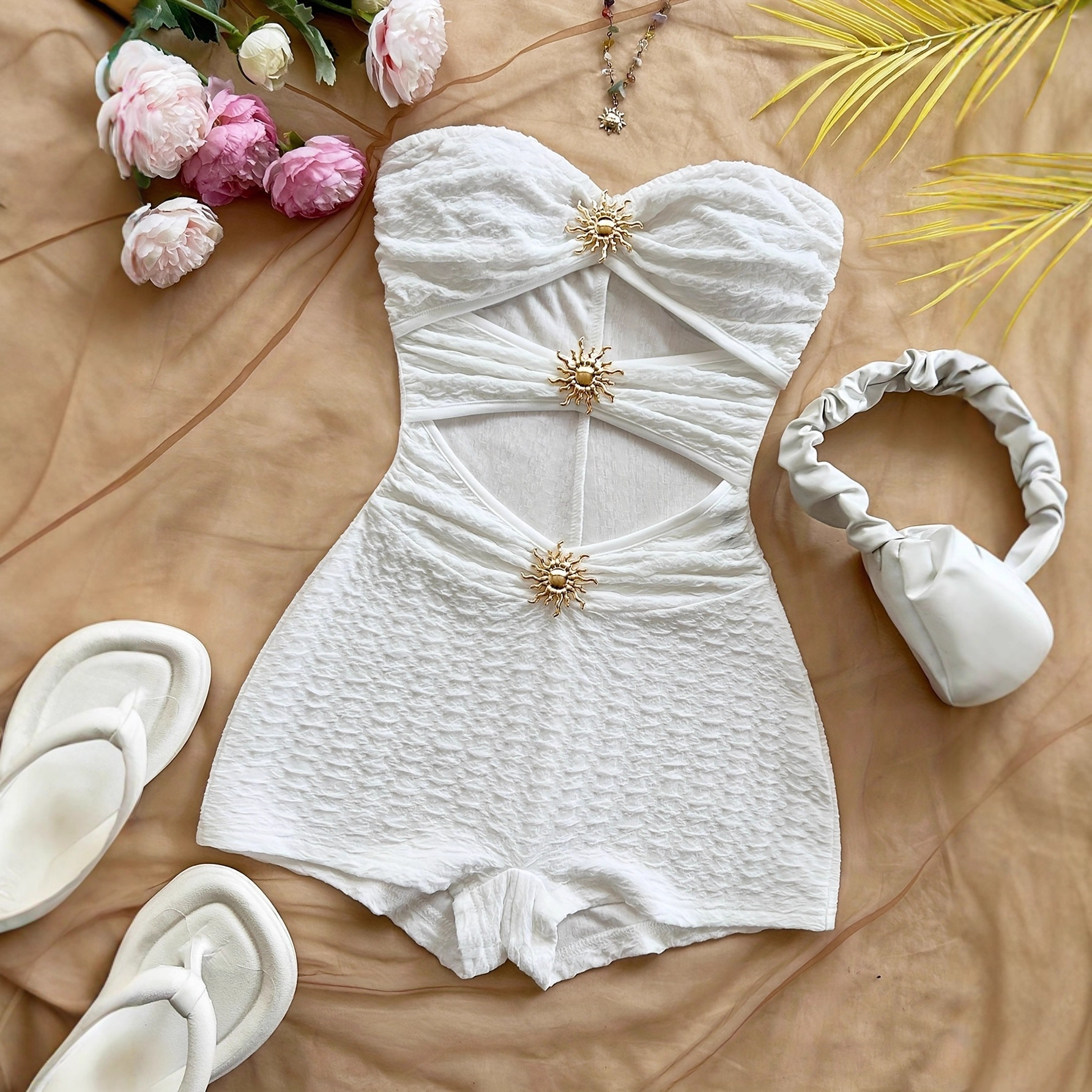 2025 Cross-Border European and American Popular White Women's Vacation White Knitted Texture Metal Texture Slim Jumpsuit