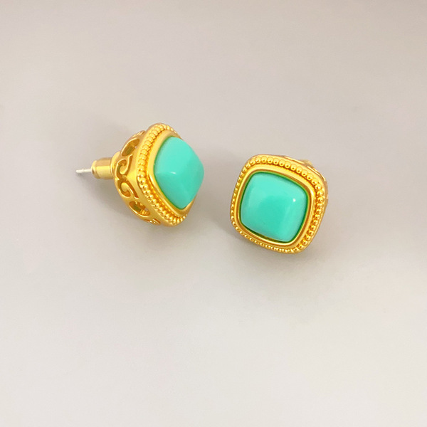 Fashionable retro turquoise stone inlay