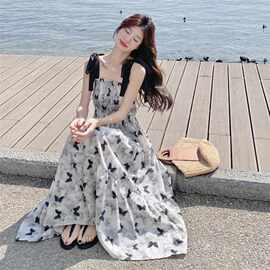 法式蝴蝶印花吊带连衣裙女夏2026新款显瘦爆款夏日漂亮巨好看长裙