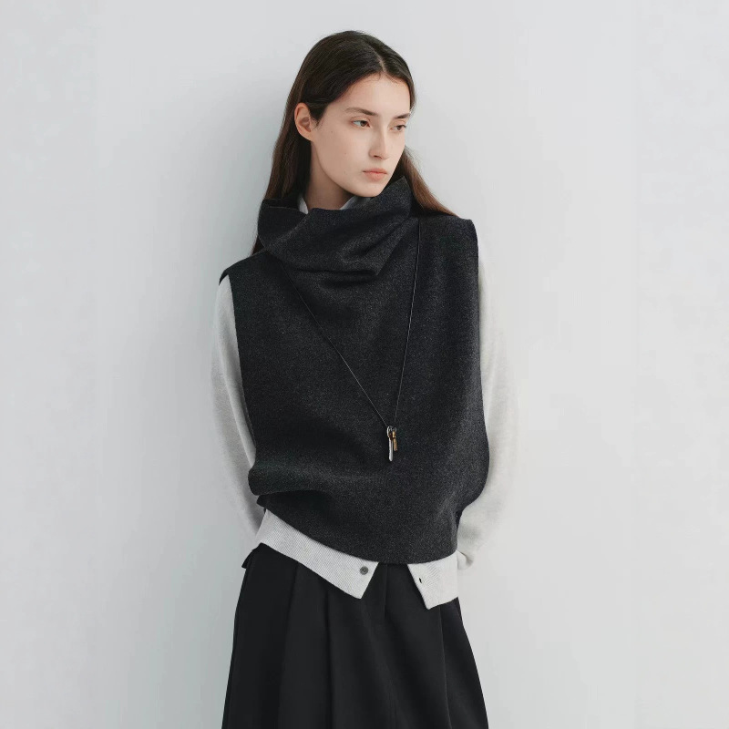 ~Layered Wang! Retro pure wool turtleneck knit vest, a versatile and effortlessly chic sleeveless top
