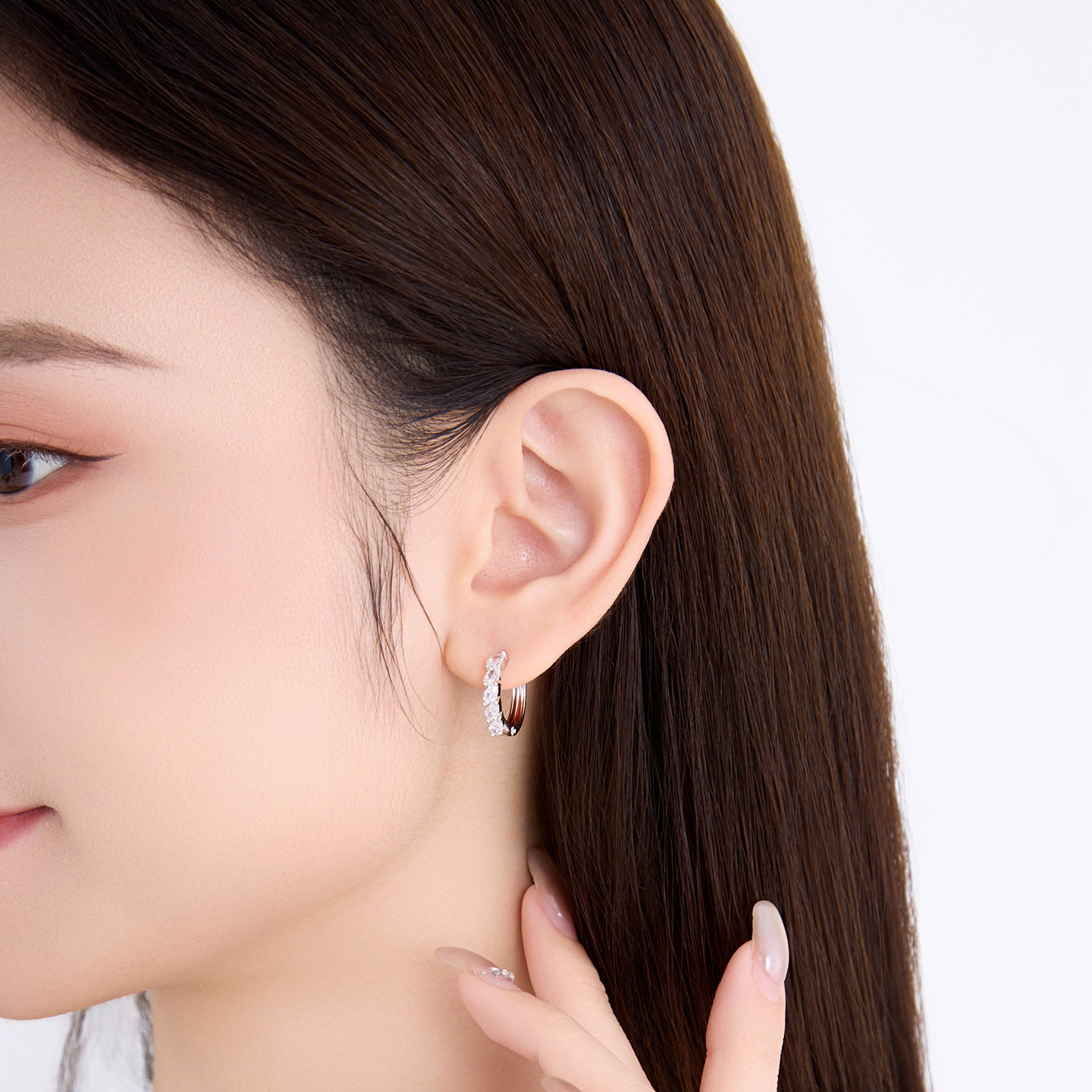 Aretes de Aro en Forma de Pera con Circonias de Aleación de Cobre para Mujer image 3