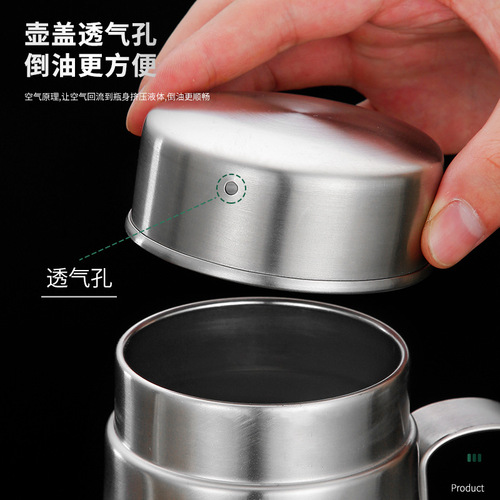 304 stainless steel oil pot kitchen oil bottle oil tank pot household edible oil large oil tank oil pouring oil bottle wholesale