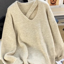 感v领镂空套头毛衣女秋冬季韩版加厚设计感小众慵懒风针织衫