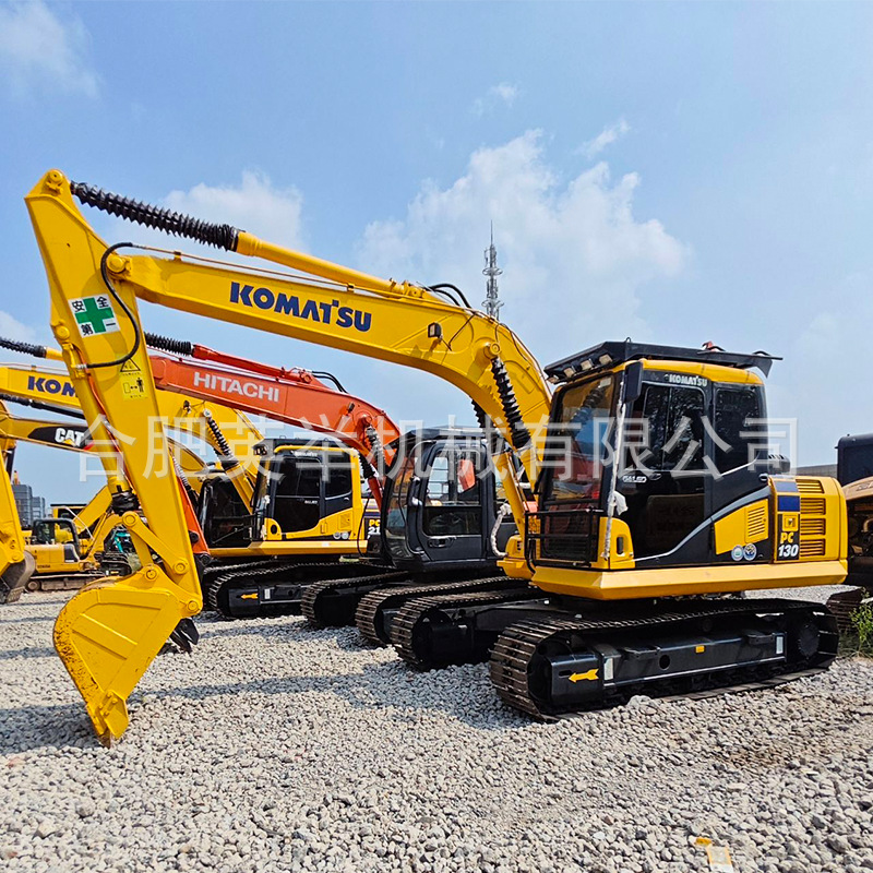 Mayorista 90% nueva excavadora de segunda mano Komatsu PC130 excavadora de orugas hidráulicas de segunda mano