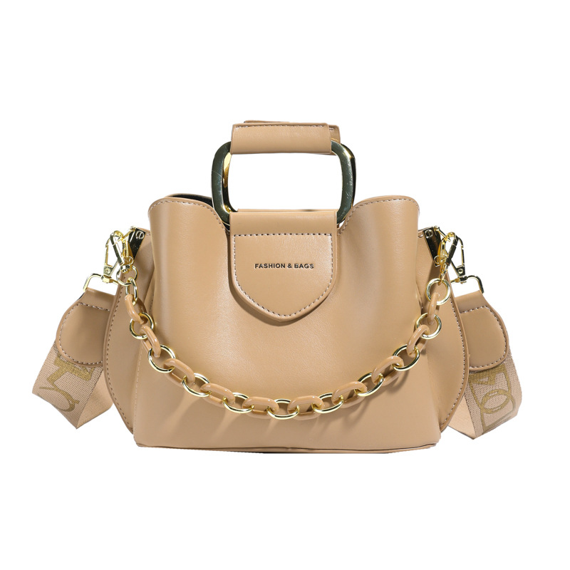 Bolsos transfronterizos para mujer 2025 nuevo bolso de cubo de marea moda coreana bolso de hombro simple de cadena para mujer bolso de cercanías