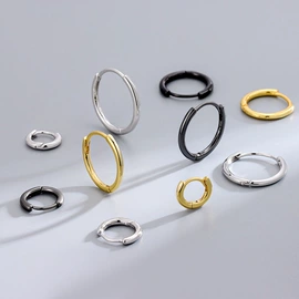 耳钉;耳环;项链