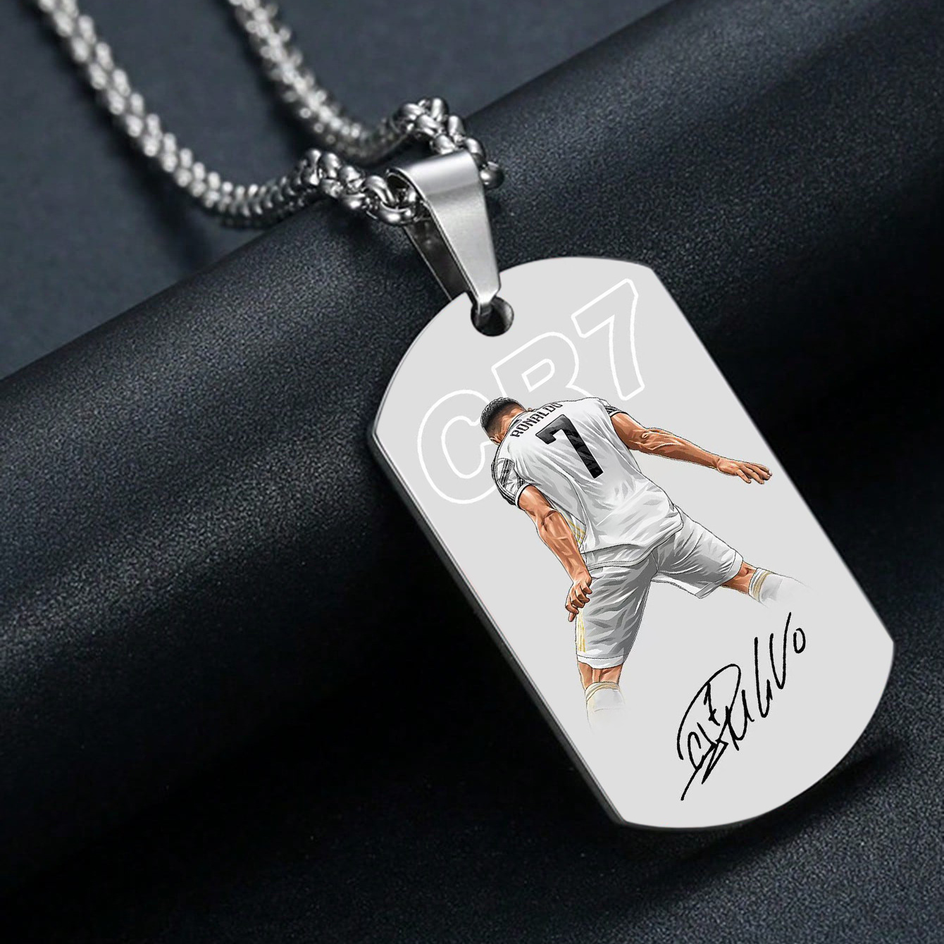Venta caliente transfronteriza europea y americana, accesorios de acero inoxidable, deportes competitivos, estrella del fútbol, collar militar impreso en color Ronaldo R7