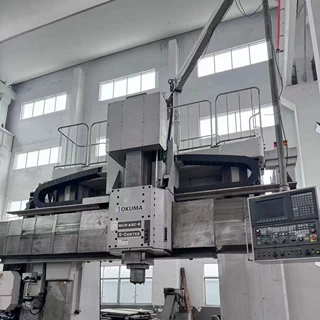 出售日本大隈龙门 龙门五面体加工中心 工作台2x4米 门宽2650