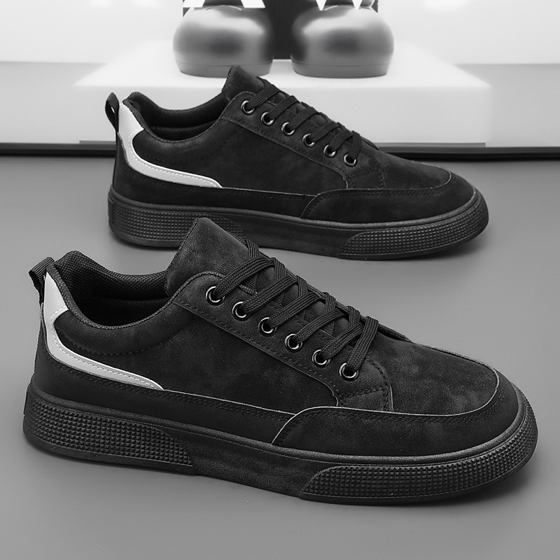 Zapatos de hombre primavera 2026 nuevos zapatos de skate transpirables de moda para hombres coreanos zapatos de cuero casuales de suela gruesa zapatos de moda resistentes al desgaste