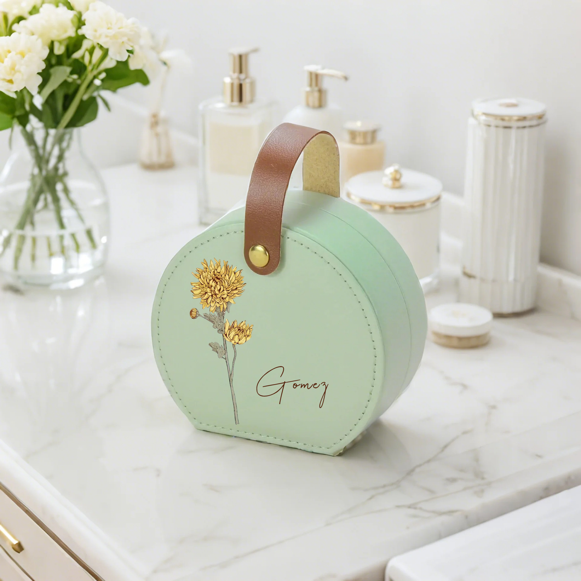 밝은 녹색, 길이 9 - 너비 10cm, 높이 4.5