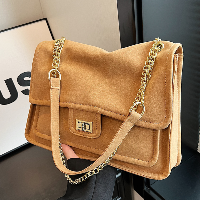 Large Capacity Bag For Women Autumn/Winter 2023 New Fashion Versatile Frosted Chain Crossbody Bag Commuter Tote Bag_voghion.com