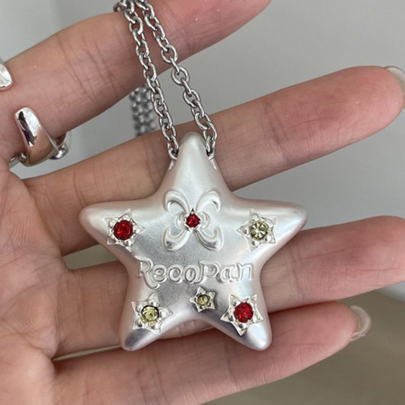 「ラッキースターズ」ドーパミンジルコン五芒星ネックレスインニッチデザインロングスタースウェットシャツチェーンペンダント|undefined