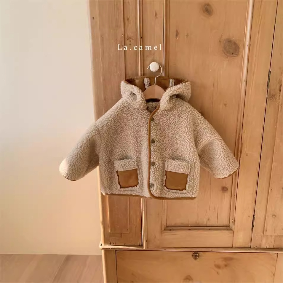 Ropa cálida de invierno para niños, prendas de vestir de felpa gruesas de otoño e invierno para bebés, ropa para niños de estilo coreano, prendas de vestir todo en uno de piel para bebés