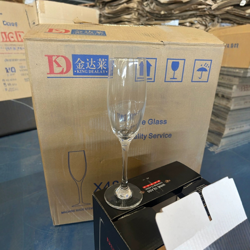 高脚杯高颜值批发杯子水杯厂家严选百货礼品杯创意红酒杯玻璃杯