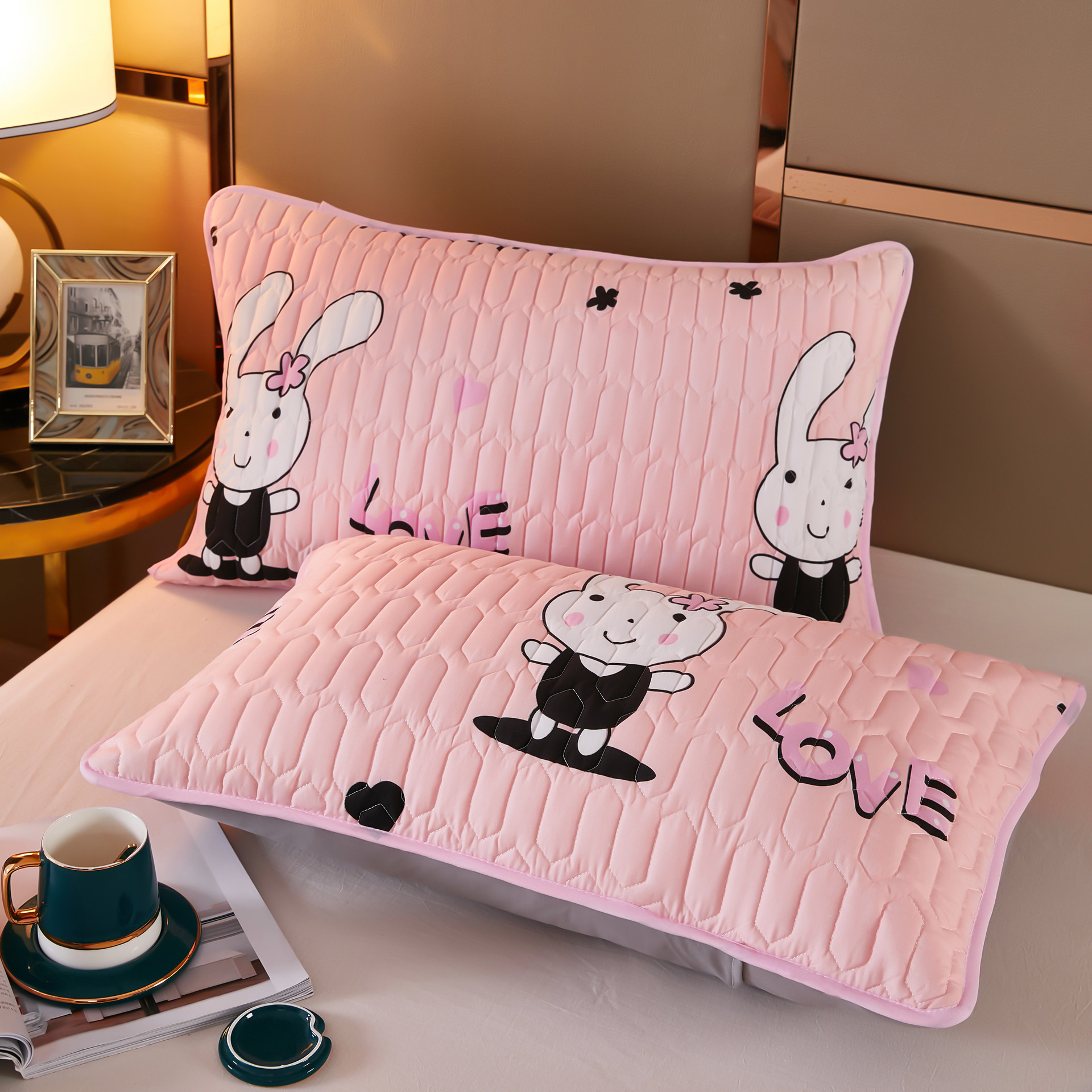 Waterproof quilted cartoon protective pillowcase, Amazon