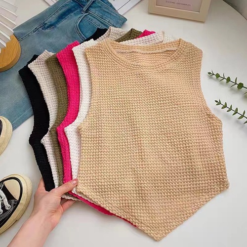 Retro Hot Girl Round Neck Sleeveless Knitted Vest Women's Summer 2023 New Korean Style Slim Irregular Short Top