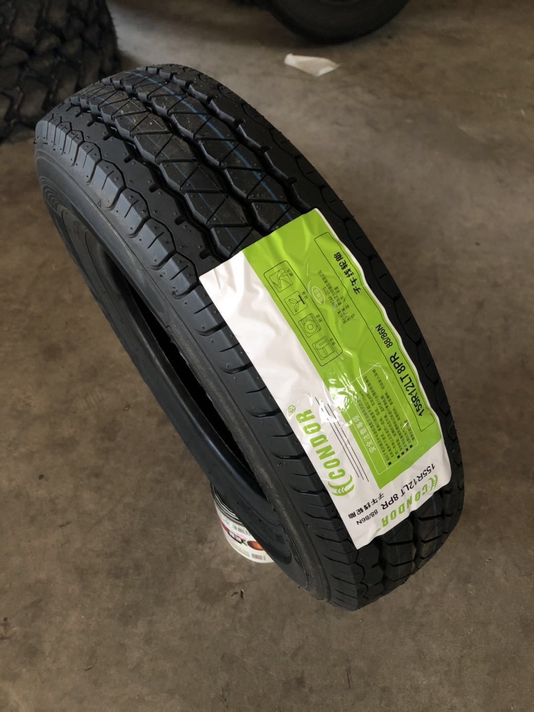 Light truck tire 165/175/185/195/205/215/225/65 7075R1...
