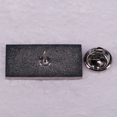 Yaxa sancaqları Brooch Badge