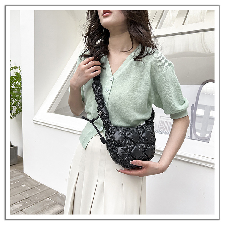 Koreaanse versie Exquise glanzende geplooide okseltas Mini Cloud Bag Niche Crossbody Bag Damestas High-end kleine tas_voghion.com