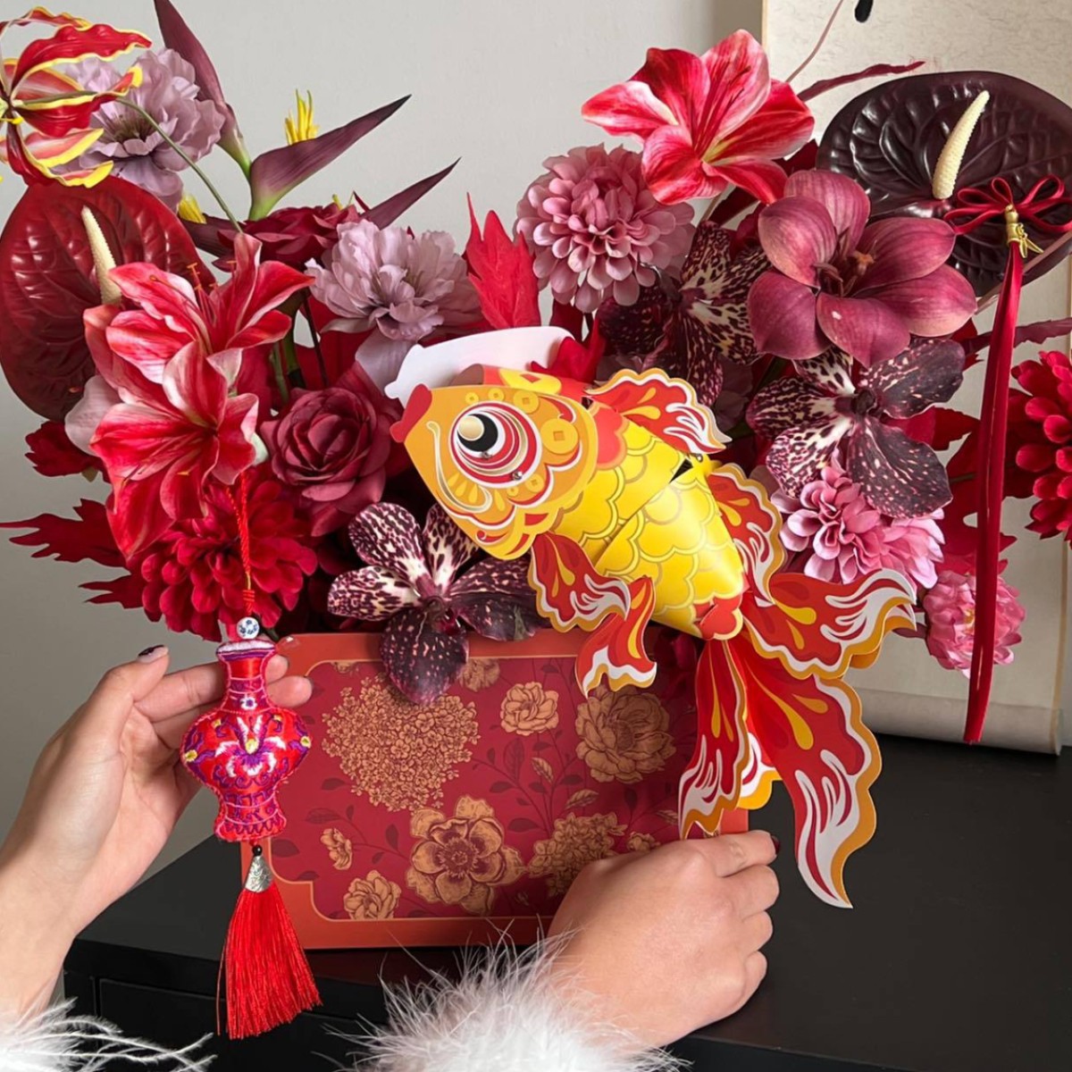 국가 스타일 새해 전야 꽃 노란색 소재 패키지 시뮬레이션 꽃 빨간색