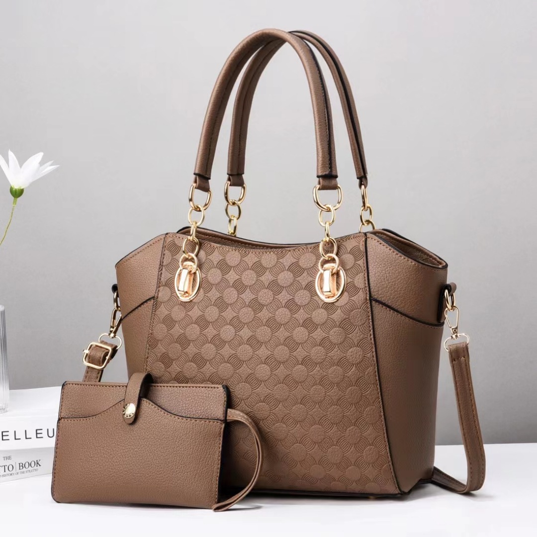 Bolso de mujer de comercio exterior 2023 otoño e invierno nuevo bolso de gran capacidad europeo y americano bolso de mensajero de hombro de moda para mujer
