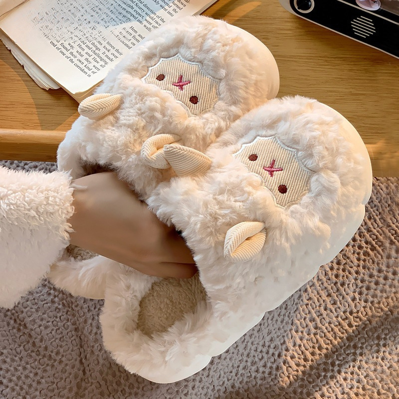 Thick slippers for women, perfect for indoor use, featuring a plush, soft sole, cute design, and non-slip properties, ideal for winter and providing warmth
