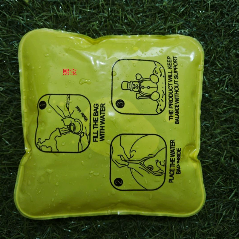 Производитель поставляет на заказ надувные ПВХ-мешки, наполненные водой, и надувные ПВХ-игрушки.