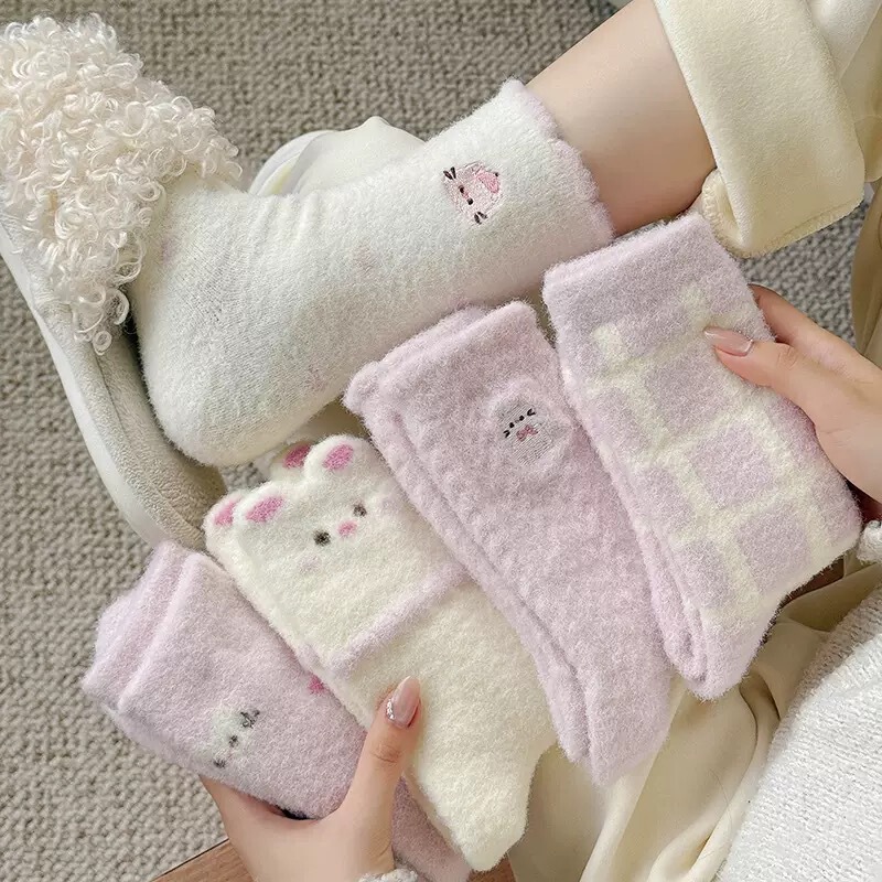 New Autumn and Winter Thickened Cute Fleece Socks, Warm Cartoon Sleep Socks, Fleece-Lined Ins-Style Home Maternity Socks