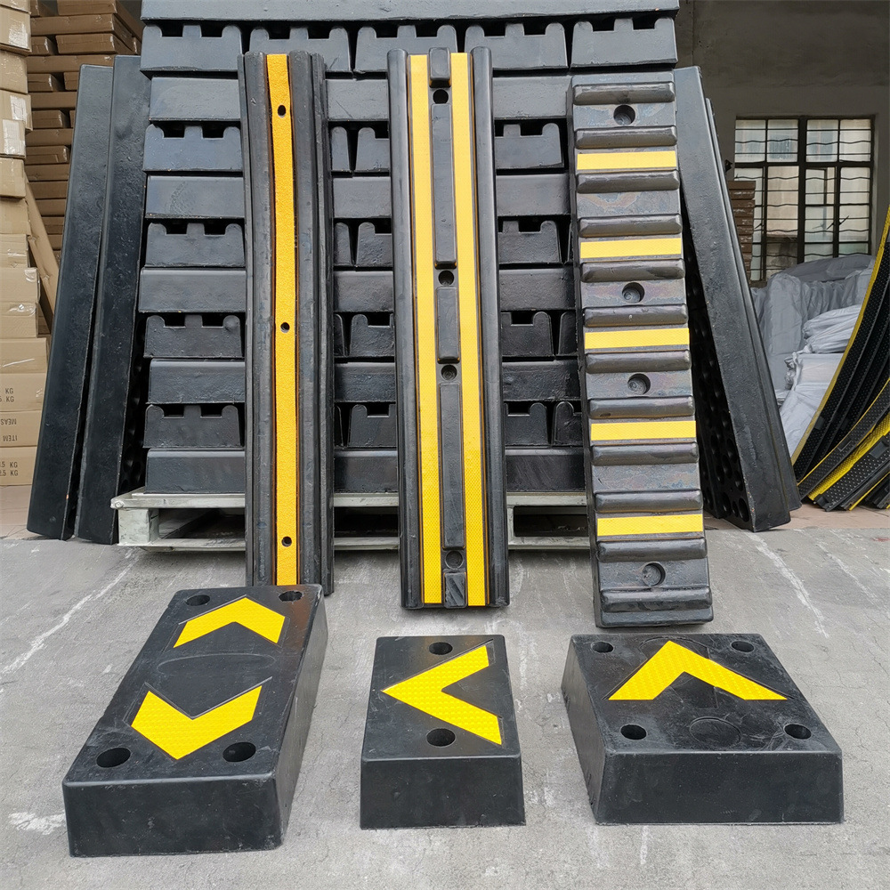 橡胶防撞条仓库物流卸货平台货车防撞块码头墙面保护缓冲护舷
