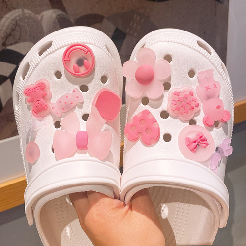Amazon International Store Cross-border E-commerce Glow-in-the-dark PVC Shoes with Hole Holes Shoe Clips Garden Shoes Phone Headband Decorations