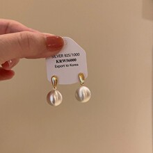 ĥɰ���z�A����Ů���䵭�LС�����|���s�߼��ж��h�ٴ������K