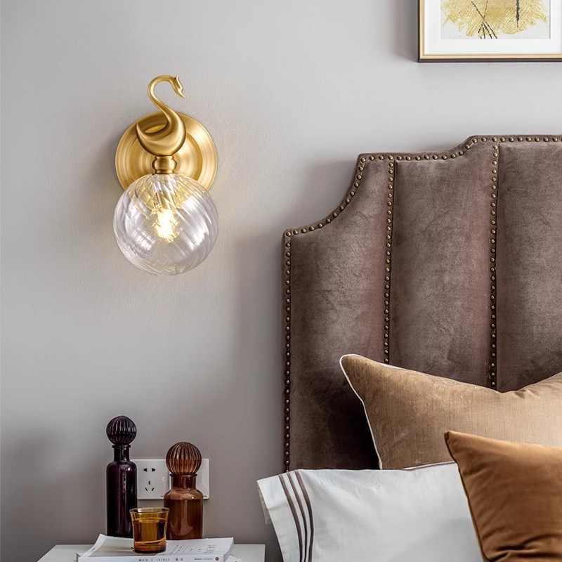 Pasillo sala principal sala de estar corredor de latón lámpara de pared lujosa lámpara de cama cisne dormitorio de cabecera bronce moderno estilo americano