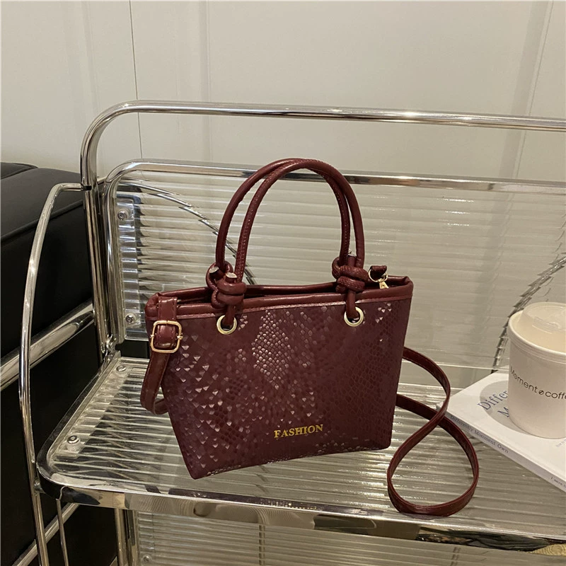 Handheld shoulder bag, summer one-shoulder bag, high-end
