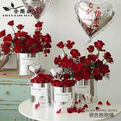 Hug Bucket Silver Set of Three Wholesale Strawberry Bear Confession Balloon Flower Box Flower Bouquet Packing Box Round Gift Box