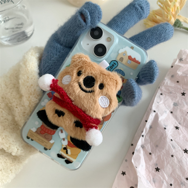 Illustration de Koala mignon d'hiver, adapté à l'iPhone 14, poupée en peluche 15 ProMax, coque de téléphone 12 Apple 13 femelle_voghion.com