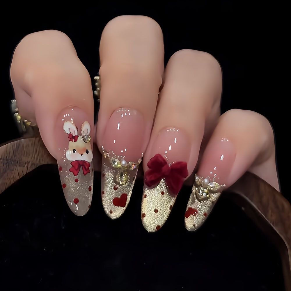 2026 nuevo diseño mariposa hada punta de dedo fantasía estrella de alto nivel lujoso ligero vestido a mano productos terminados de uñas